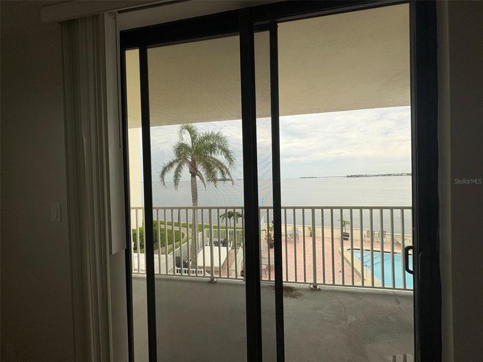 For Rent: $3,200 (2 beds, 2 baths, 1180 Square Feet)