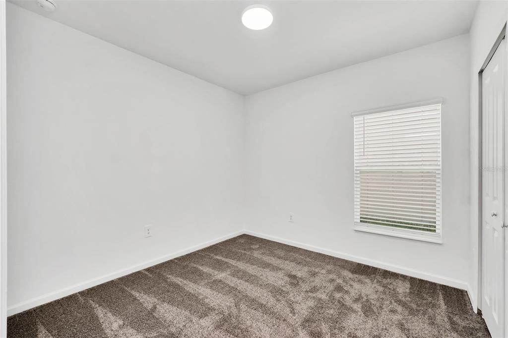 For Rent: $2,000 (4 beds, 2 baths, 1936 Square Feet)