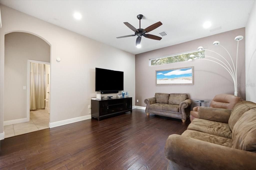 For Sale: $450,000 (4 beds, 3 baths, 2769 Square Feet)