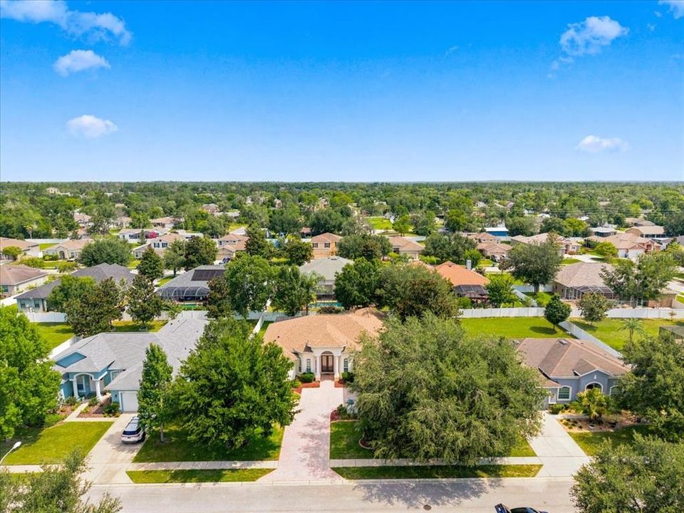 For Sale: $450,000 (4 beds, 3 baths, 2769 Square Feet)