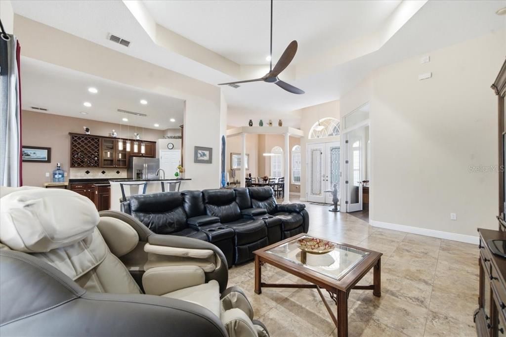For Sale: $450,000 (4 beds, 3 baths, 2769 Square Feet)