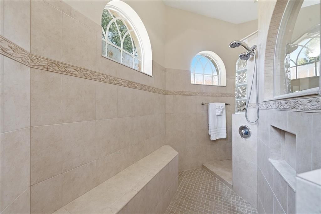 For Sale: $450,000 (4 beds, 3 baths, 2769 Square Feet)