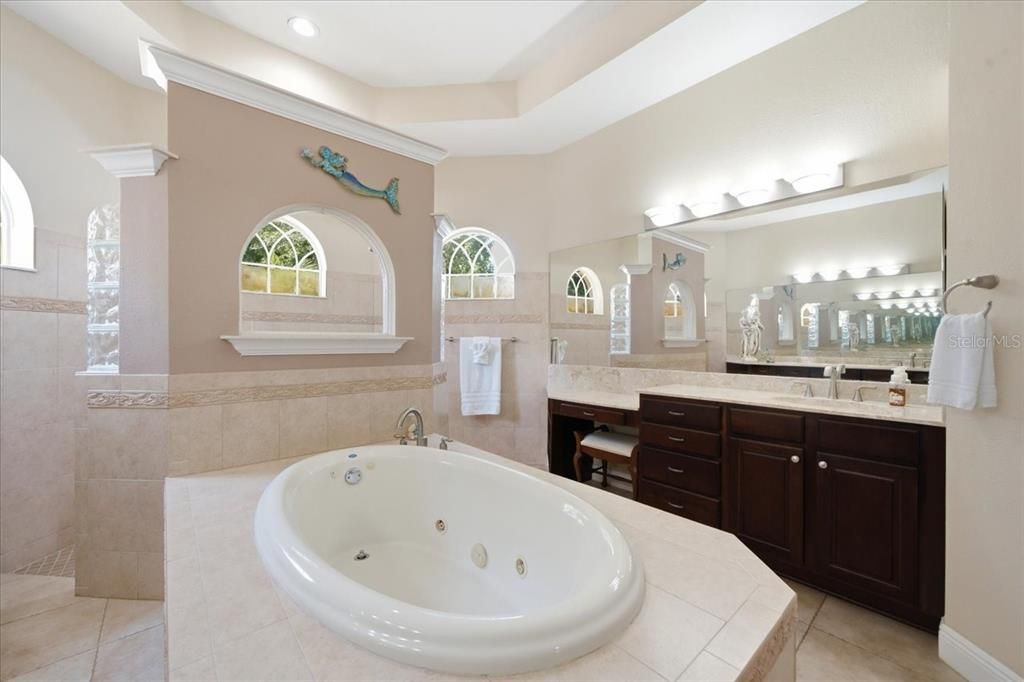 For Sale: $450,000 (4 beds, 3 baths, 2769 Square Feet)