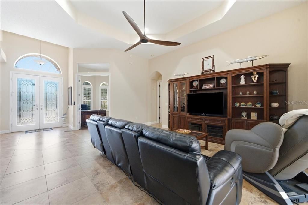For Sale: $450,000 (4 beds, 3 baths, 2769 Square Feet)
