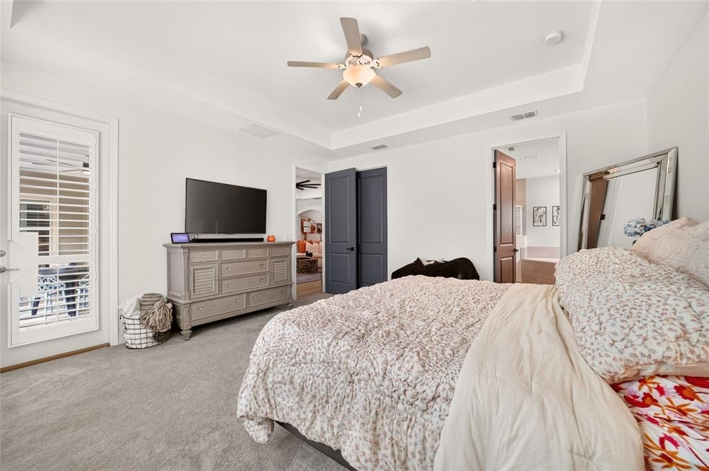 For Sale: $499,000 (4 beds, 2 baths, 2292 Square Feet)