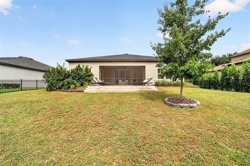 For Sale: $499,000 (4 beds, 2 baths, 2292 Square Feet)