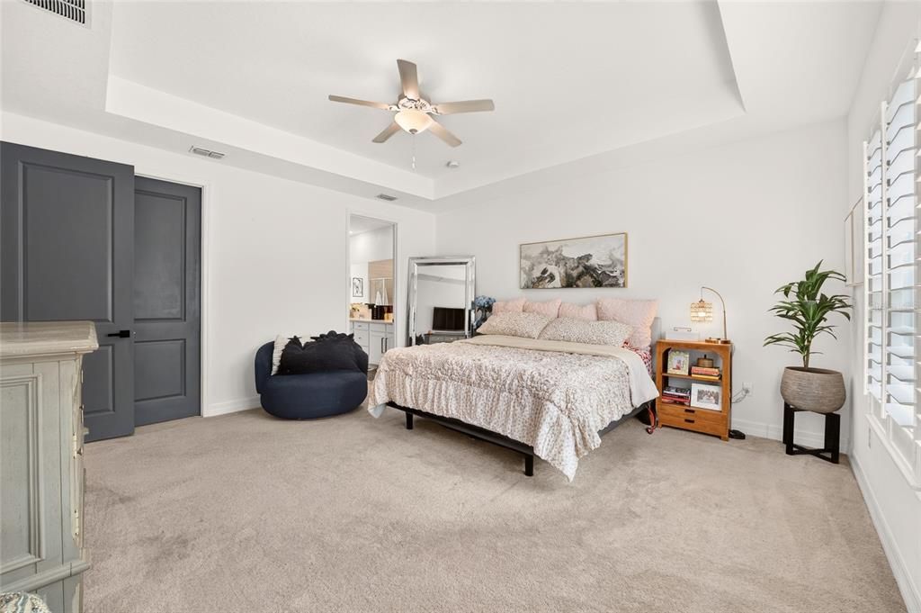 For Sale: $499,000 (4 beds, 2 baths, 2292 Square Feet)