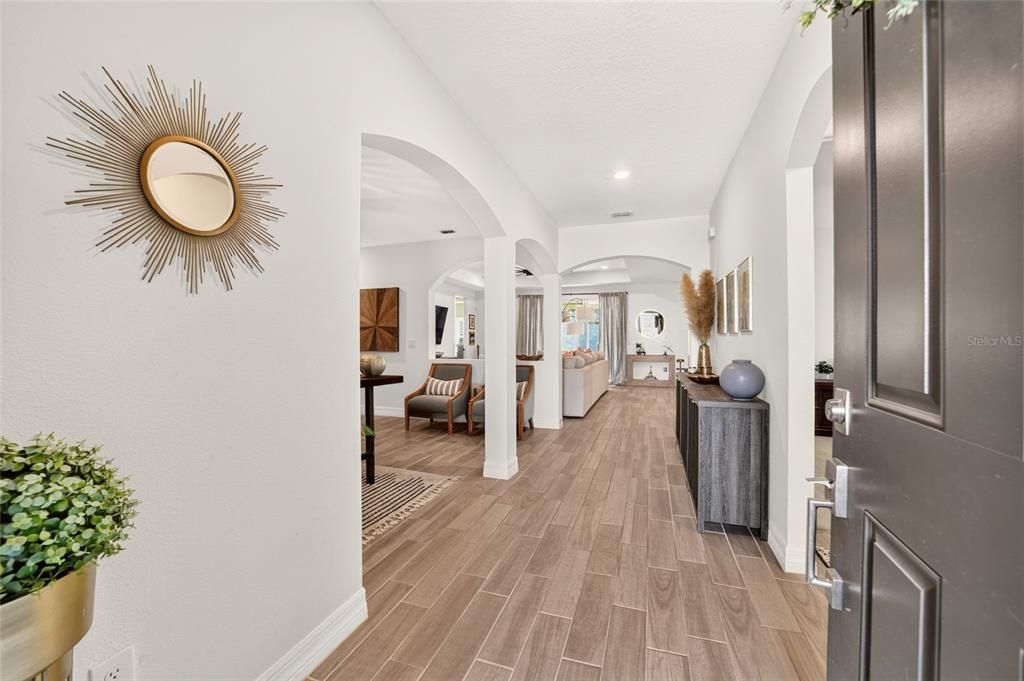 For Sale: $499,000 (4 beds, 2 baths, 2292 Square Feet)