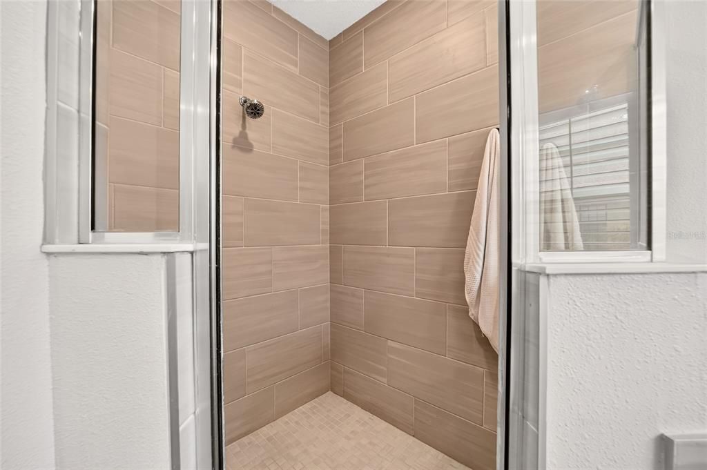 For Sale: $499,000 (4 beds, 2 baths, 2292 Square Feet)