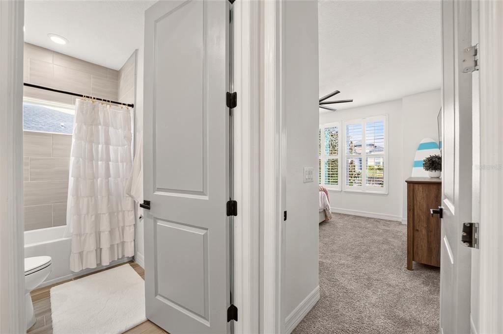 For Sale: $499,000 (4 beds, 2 baths, 2292 Square Feet)