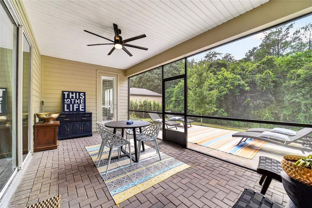 For Sale: $499,000 (4 beds, 2 baths, 2292 Square Feet)