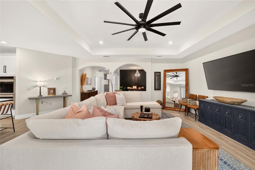 For Sale: $499,000 (4 beds, 2 baths, 2292 Square Feet)