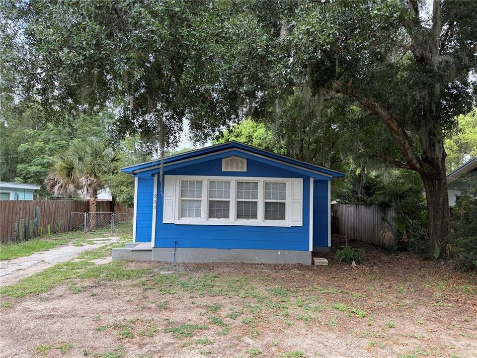 En Venta: $255,000 (2 camas, 2 baños, 824 Pies cuadrados)