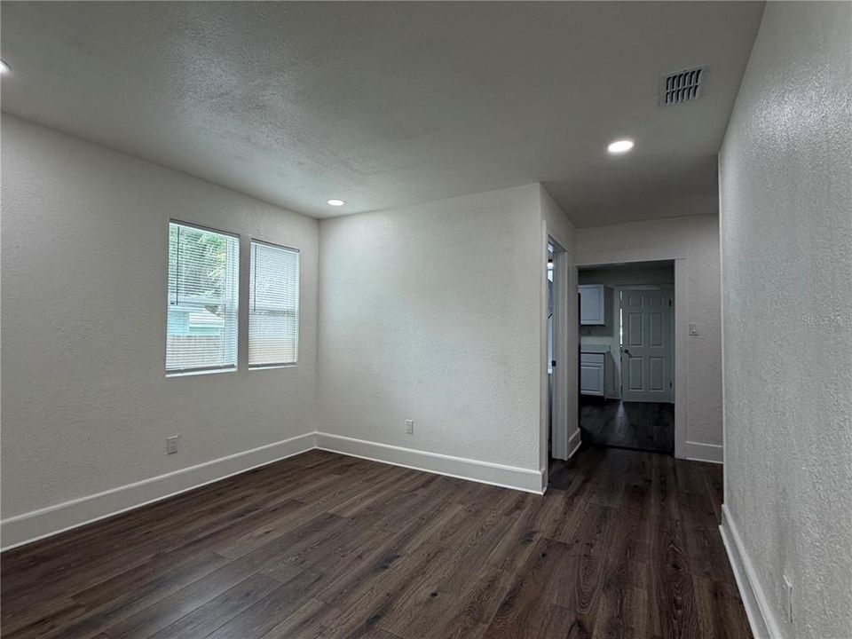 En Venta: $255,000 (2 camas, 2 baños, 824 Pies cuadrados)