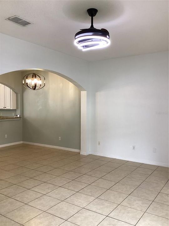 For Rent: $2,400 (3 beds, 2 baths, 1450 Square Feet)