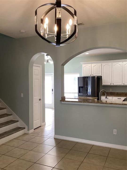 For Rent: $2,400 (3 beds, 2 baths, 1450 Square Feet)
