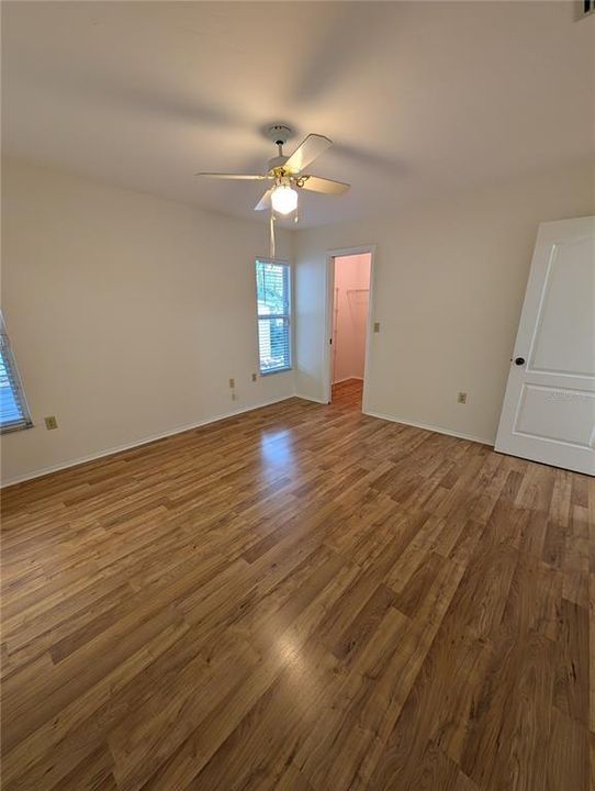 For Rent: $2,400 (3 beds, 2 baths, 1274 Square Feet)