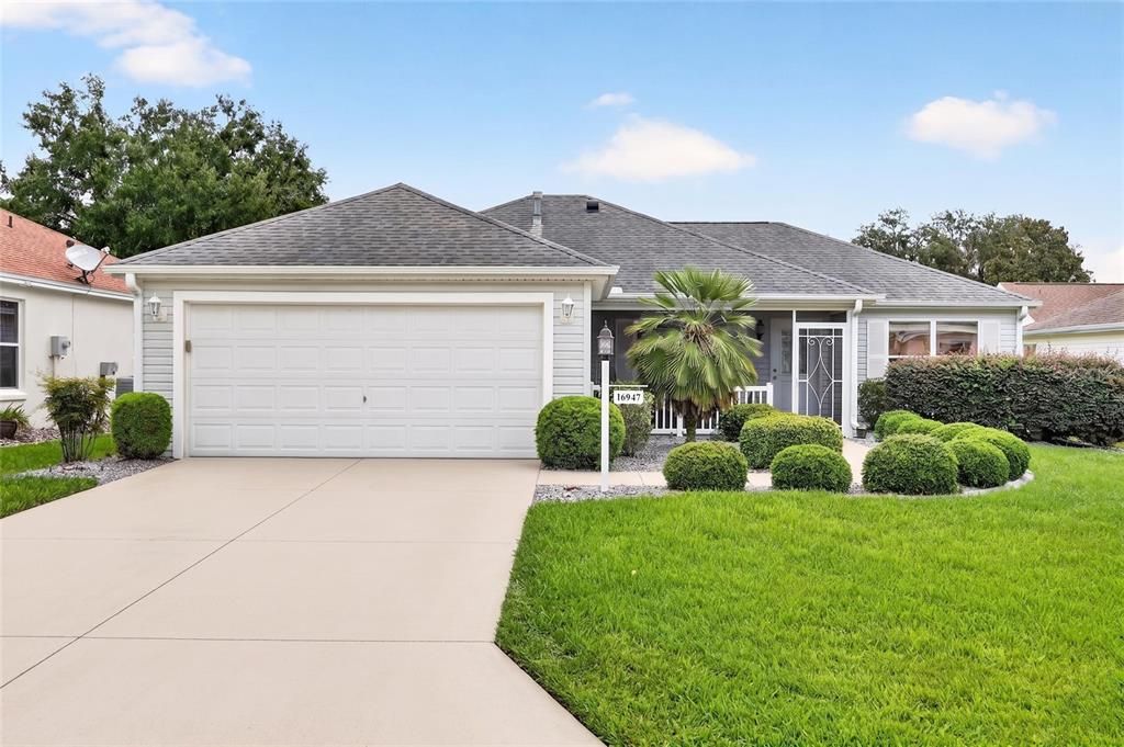For Sale: $349,500 (3 beds, 2 baths, 1497 Square Feet)
