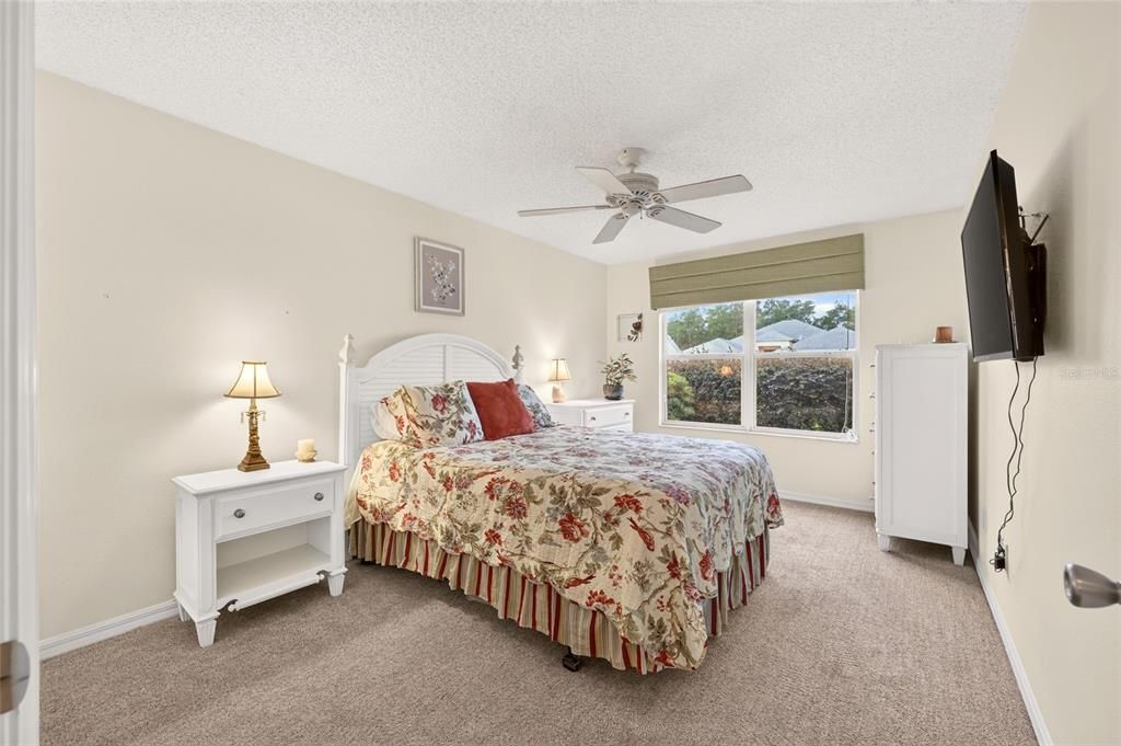For Sale: $349,500 (3 beds, 2 baths, 1497 Square Feet)