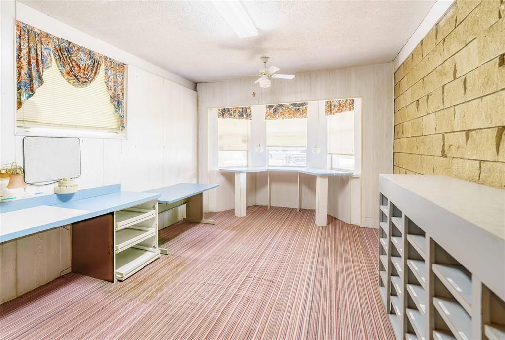 For Sale: $199,900 (3 beds, 2 baths, 1414 Square Feet)