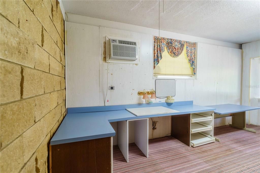 For Sale: $199,900 (3 beds, 2 baths, 1414 Square Feet)