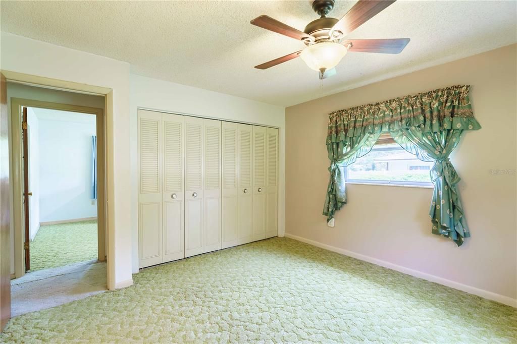 For Sale: $199,900 (3 beds, 2 baths, 1414 Square Feet)