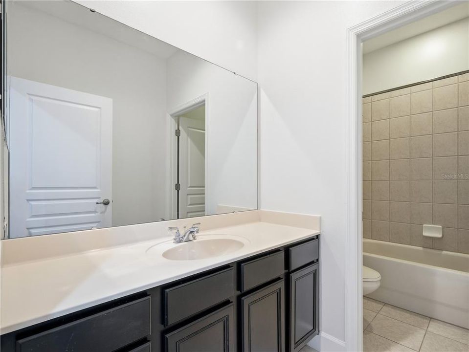 For Sale: $675,000 (5 beds, 4 baths, 3002 Square Feet)