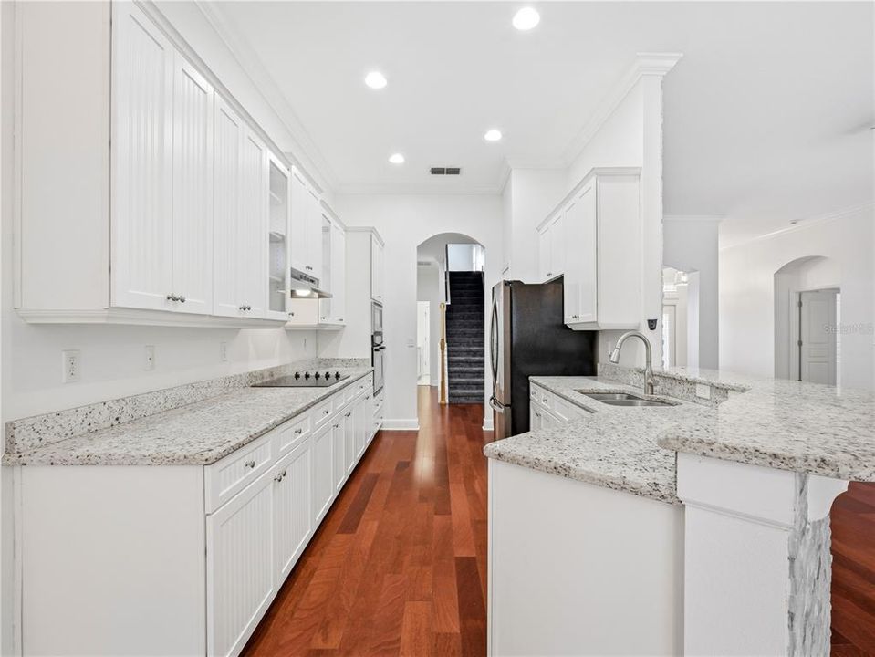 For Sale: $675,000 (5 beds, 4 baths, 3002 Square Feet)
