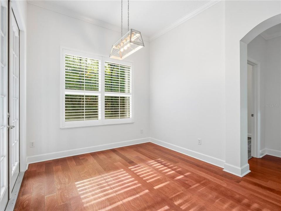 For Sale: $675,000 (5 beds, 4 baths, 3002 Square Feet)