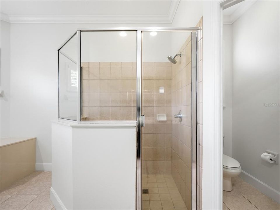 For Sale: $675,000 (5 beds, 4 baths, 3002 Square Feet)