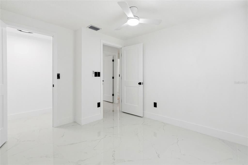 Active With Contract: $514,900 (4 beds, 2 baths, 1843 Square Feet)