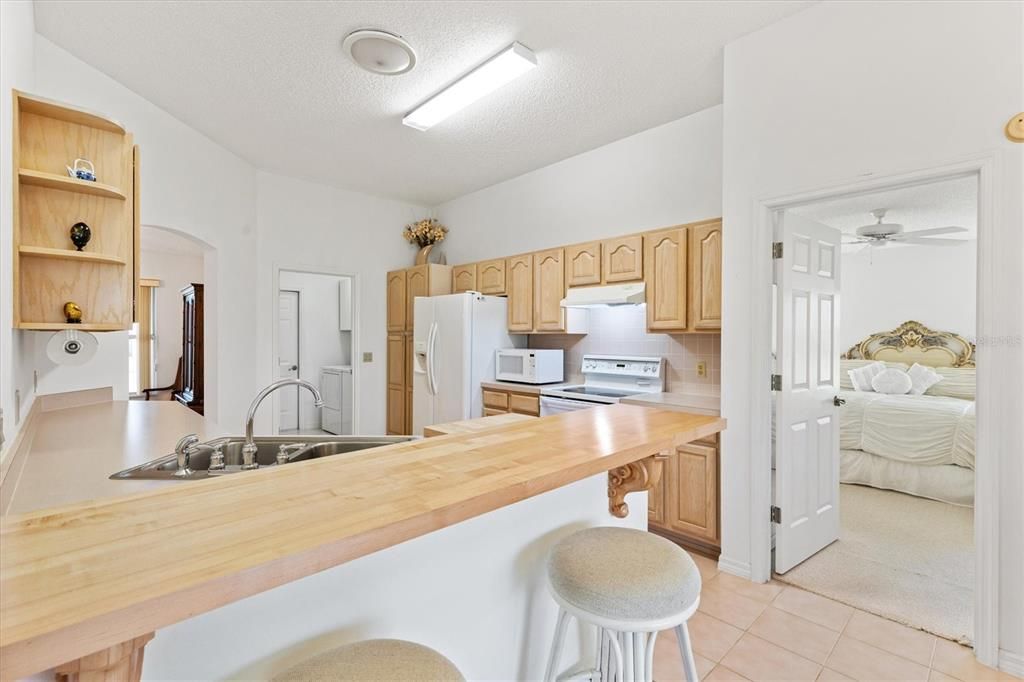 En Venta: $299,900 (2 camas, 2 baños, 1370 Pies cuadrados)