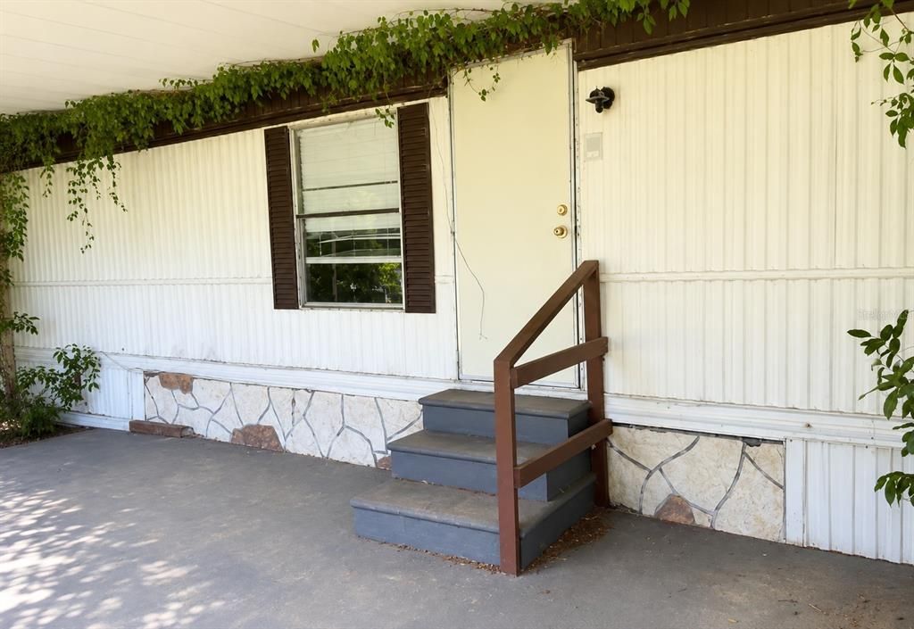For Sale: $69,000 (2 beds, 2 baths, 792 Square Feet)