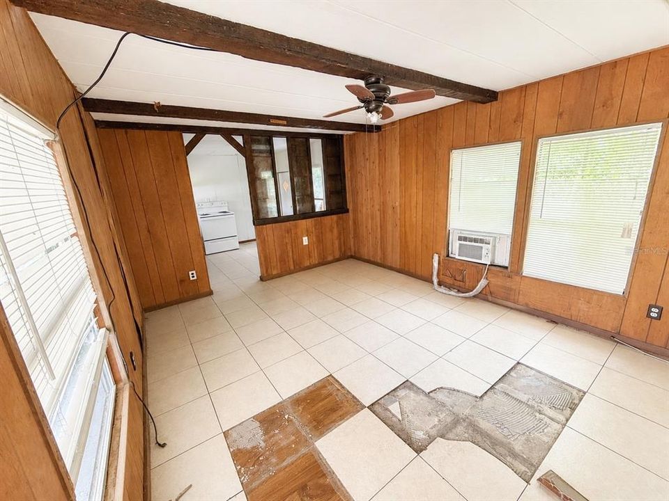 For Sale: $69,000 (2 beds, 2 baths, 792 Square Feet)