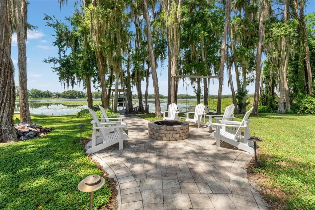 En Venta: $1,375,000 (5 camas, 3 baños, 2903 Pies cuadrados)