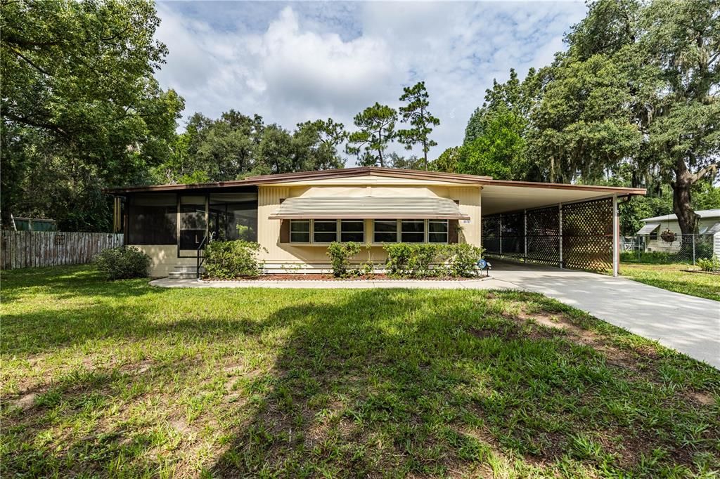 Active With Contract: $209,000 (2 beds, 2 baths, 1080 Square Feet)