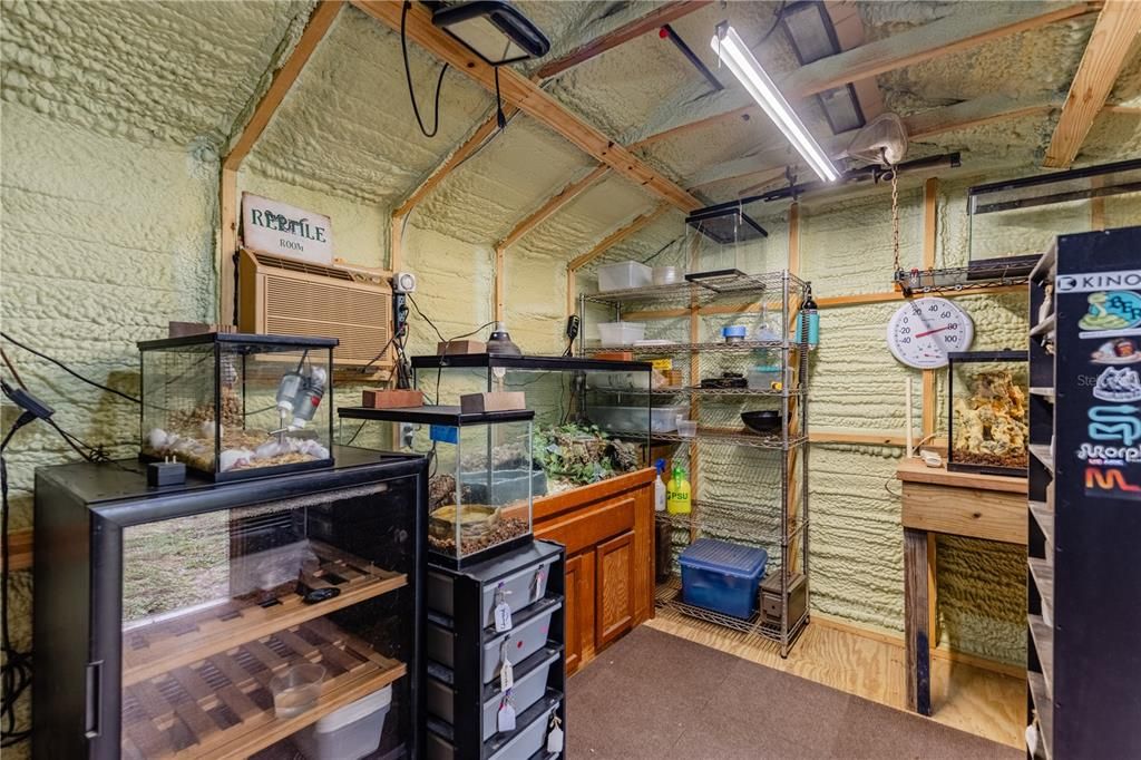 Active With Contract: $209,000 (2 beds, 2 baths, 1080 Square Feet)