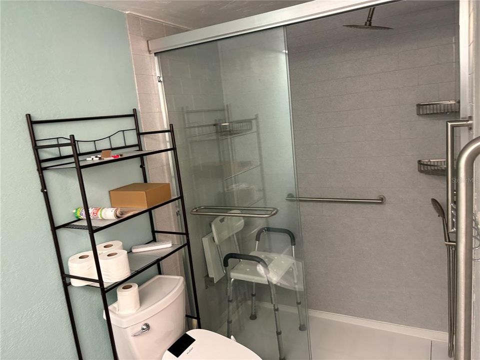 En Venta: $270,000 (2 camas, 2 baños, 1670 Pies cuadrados)
