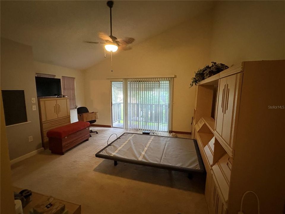 En Venta: $270,000 (2 camas, 2 baños, 1670 Pies cuadrados)