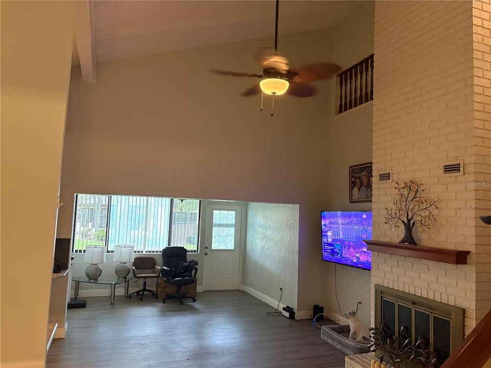 En Venta: $270,000 (2 camas, 2 baños, 1670 Pies cuadrados)