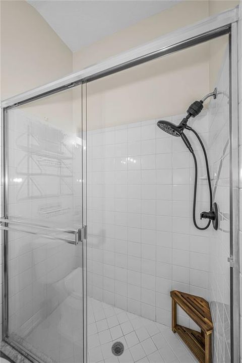 На продажу: $299,900 (2 спален, 2 ванн, 927 Квадратных фут)