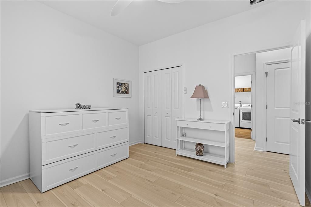 For Sale: $354,900 (2 beds, 2 baths, 1160 Square Feet)