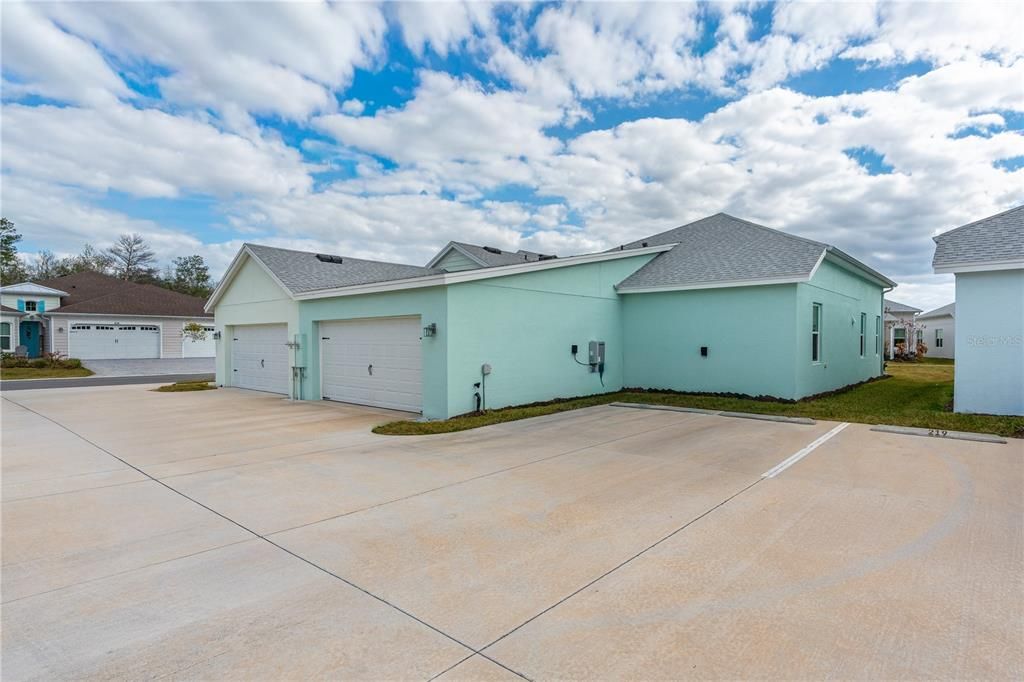 For Sale: $354,900 (2 beds, 2 baths, 1160 Square Feet)