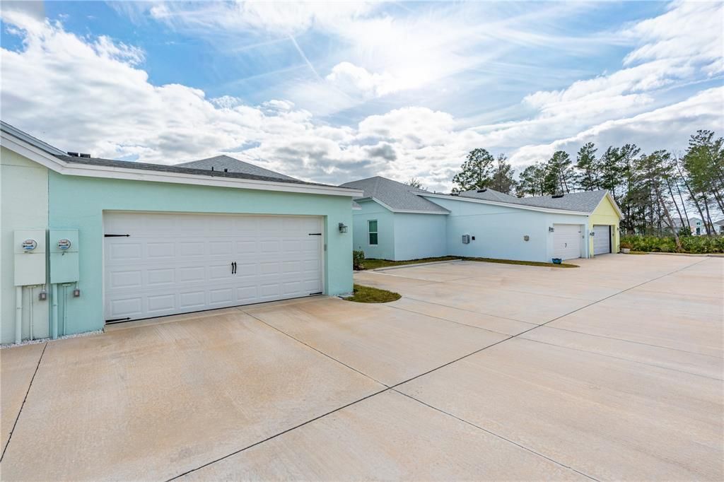 For Sale: $354,900 (2 beds, 2 baths, 1160 Square Feet)