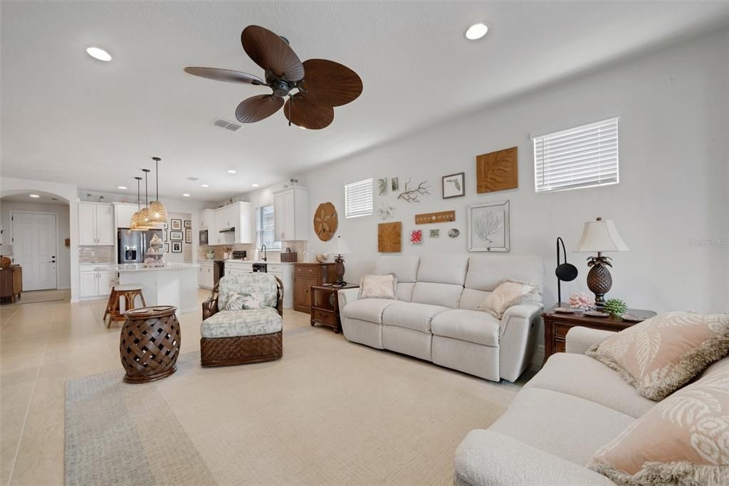 For Sale: $449,000 (3 beds, 2 baths, 2320 Square Feet)