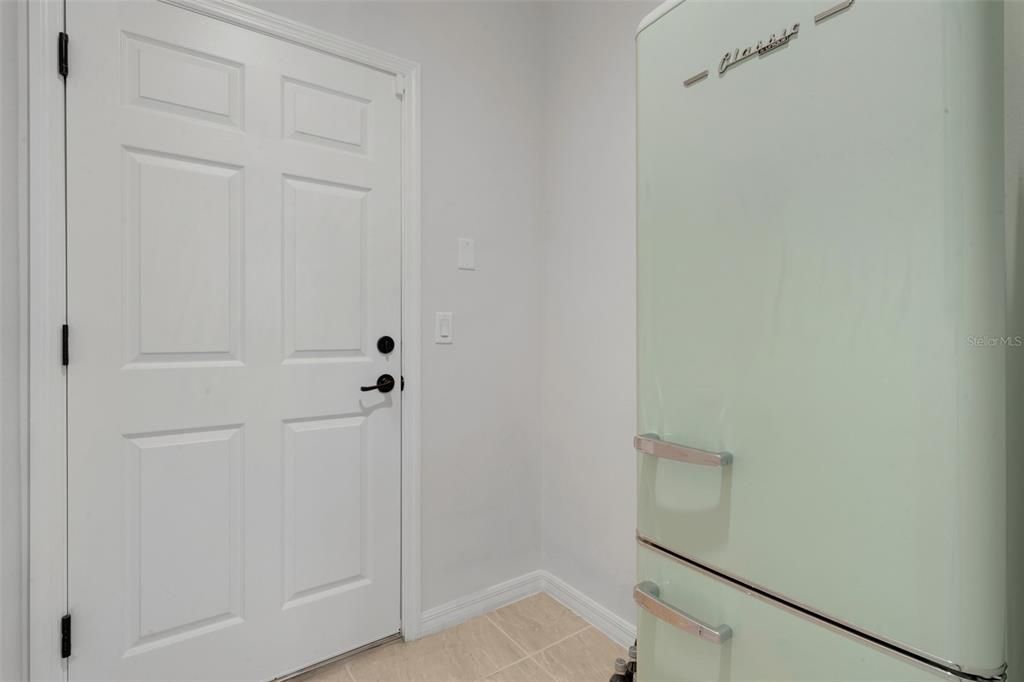 For Sale: $449,000 (3 beds, 2 baths, 2320 Square Feet)