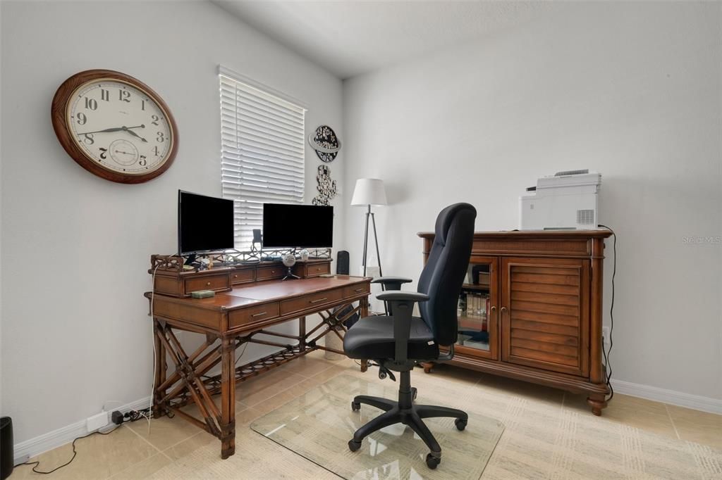 For Sale: $449,000 (3 beds, 2 baths, 2320 Square Feet)