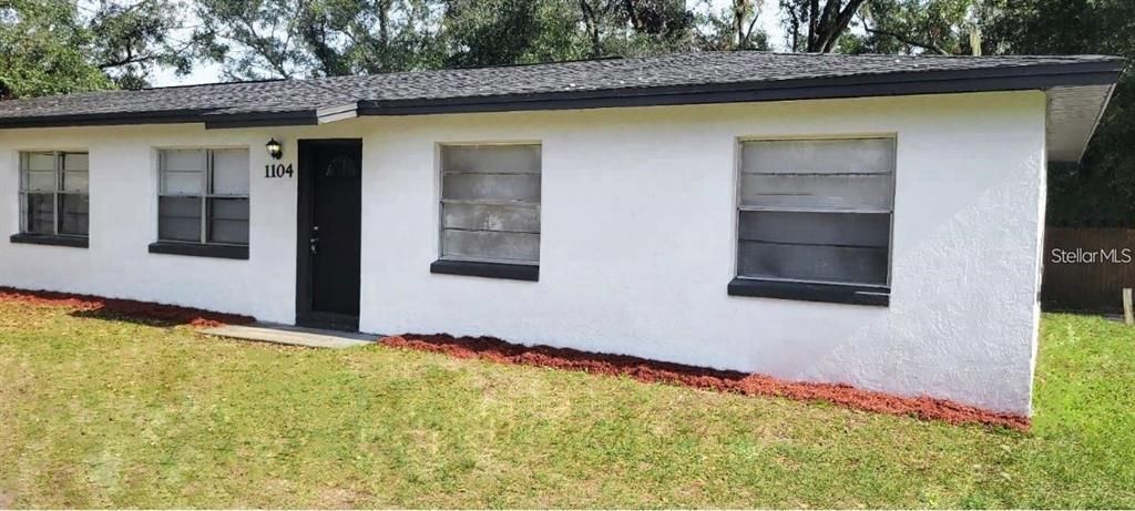 For Rent: $1,449 (2 beds, 1 baths, 986 Square Feet)