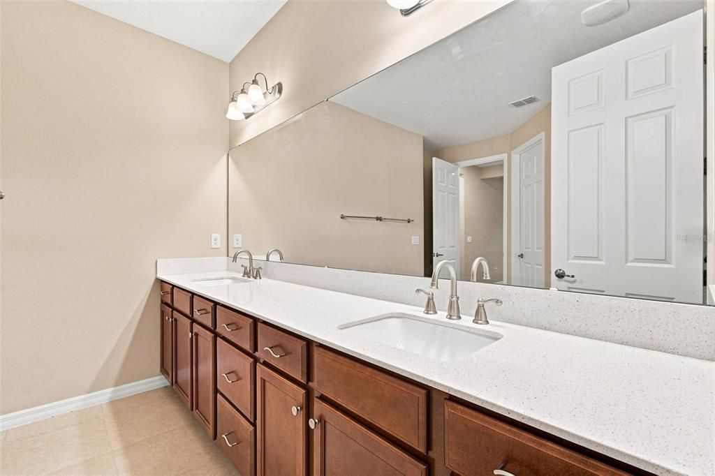 For Sale: $474,000 (4 beds, 3 baths, 2200 Square Feet)