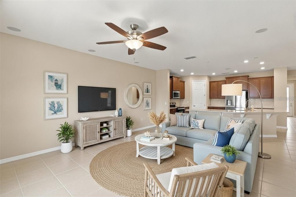 For Sale: $474,000 (4 beds, 3 baths, 2200 Square Feet)
